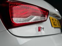 AUDI S1