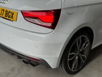 AUDI S1