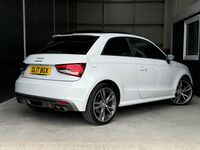 AUDI S1