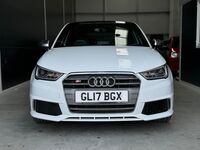 AUDI S1