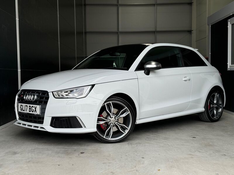 AUDI S1