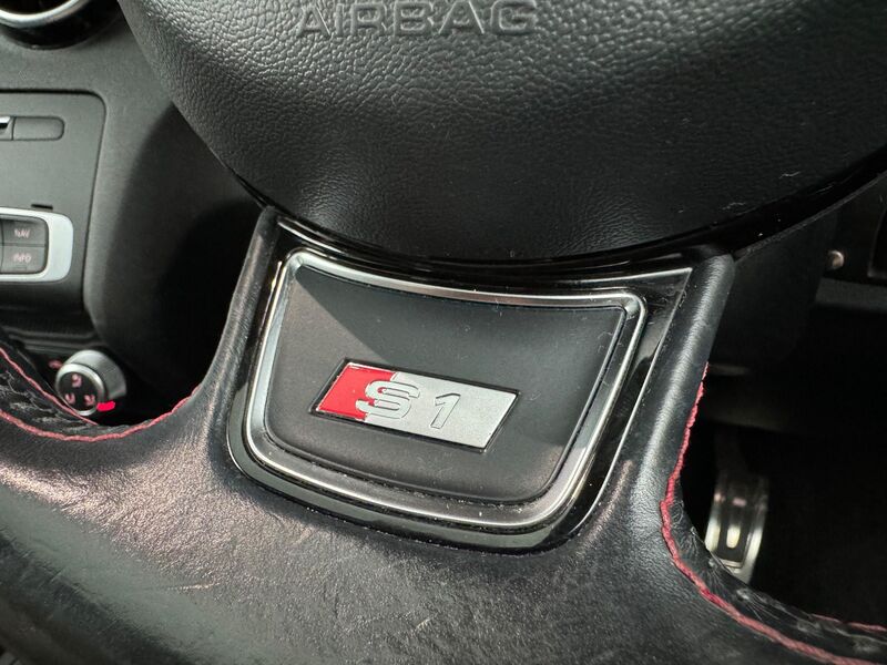 AUDI S1