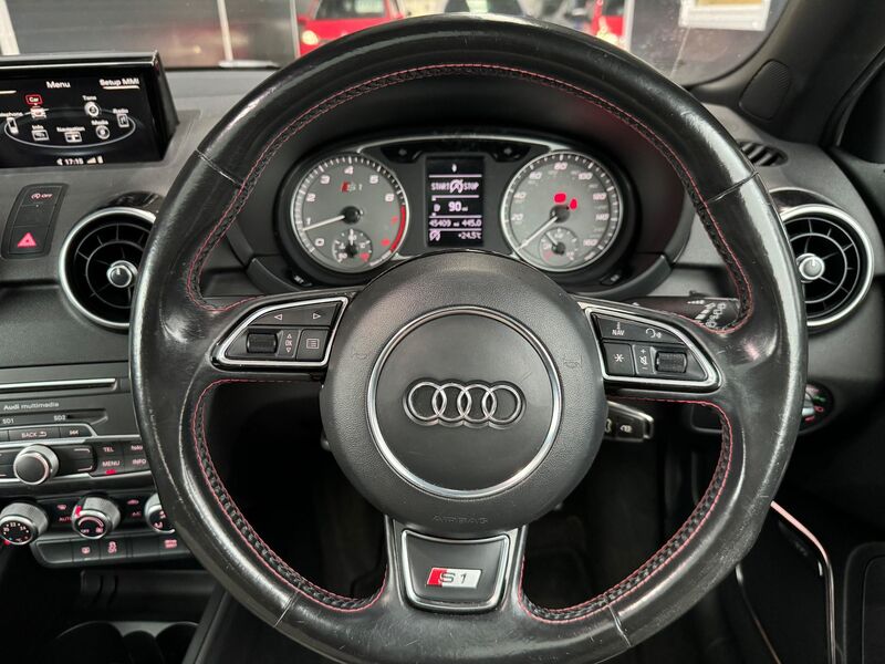 AUDI S1