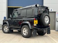 LAND ROVER DEFENDER 90