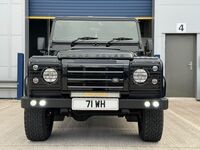LAND ROVER DEFENDER 90
