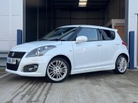 SUZUKI SWIFT