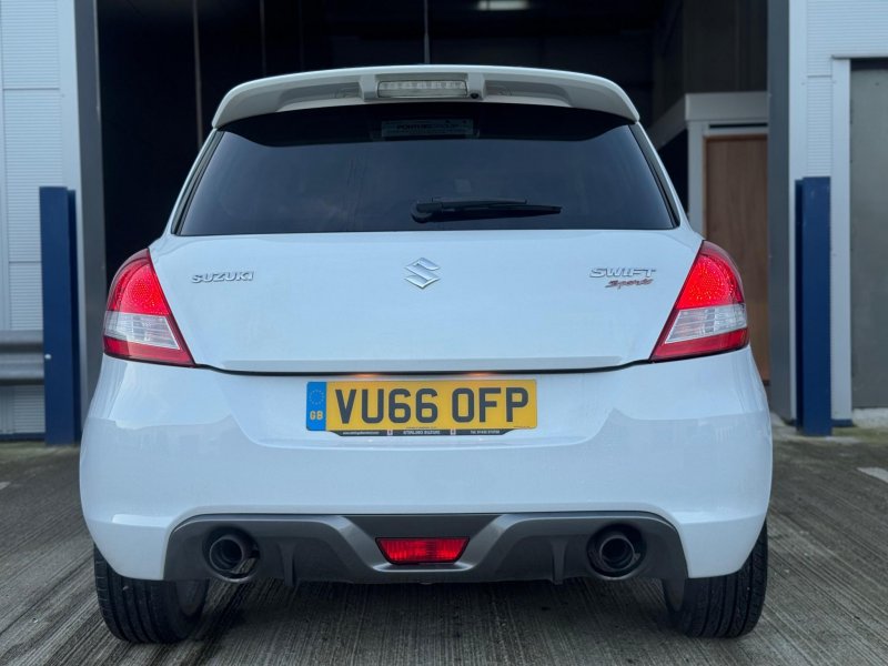 SUZUKI SWIFT