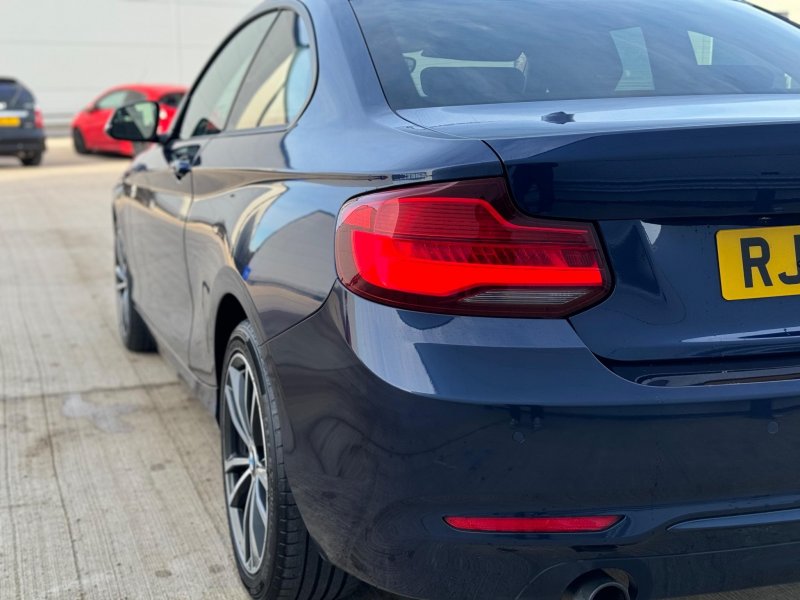 BMW 2 SERIES
