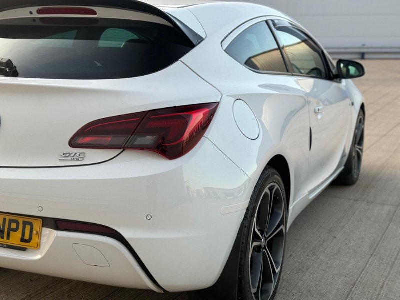 VAUXHALL ASTRA GTC